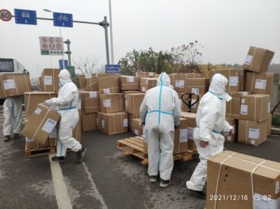 “虞”你同行 共克时艰——GA黄金甲医药下属浙江GA黄金甲药业向上虞捐赠12000套防疫物资！