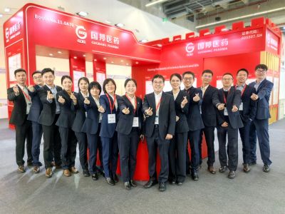 这抹“红色”，闪耀法兰克福!